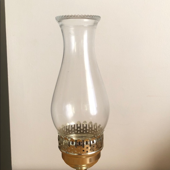 Elegant Gold VTG Glass candle Hurricane Lamp - Picture 3 of 11